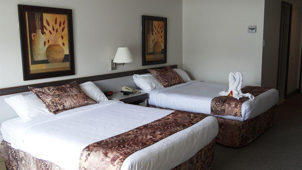 Hotel Le Floral Sherbrooke Esterno foto