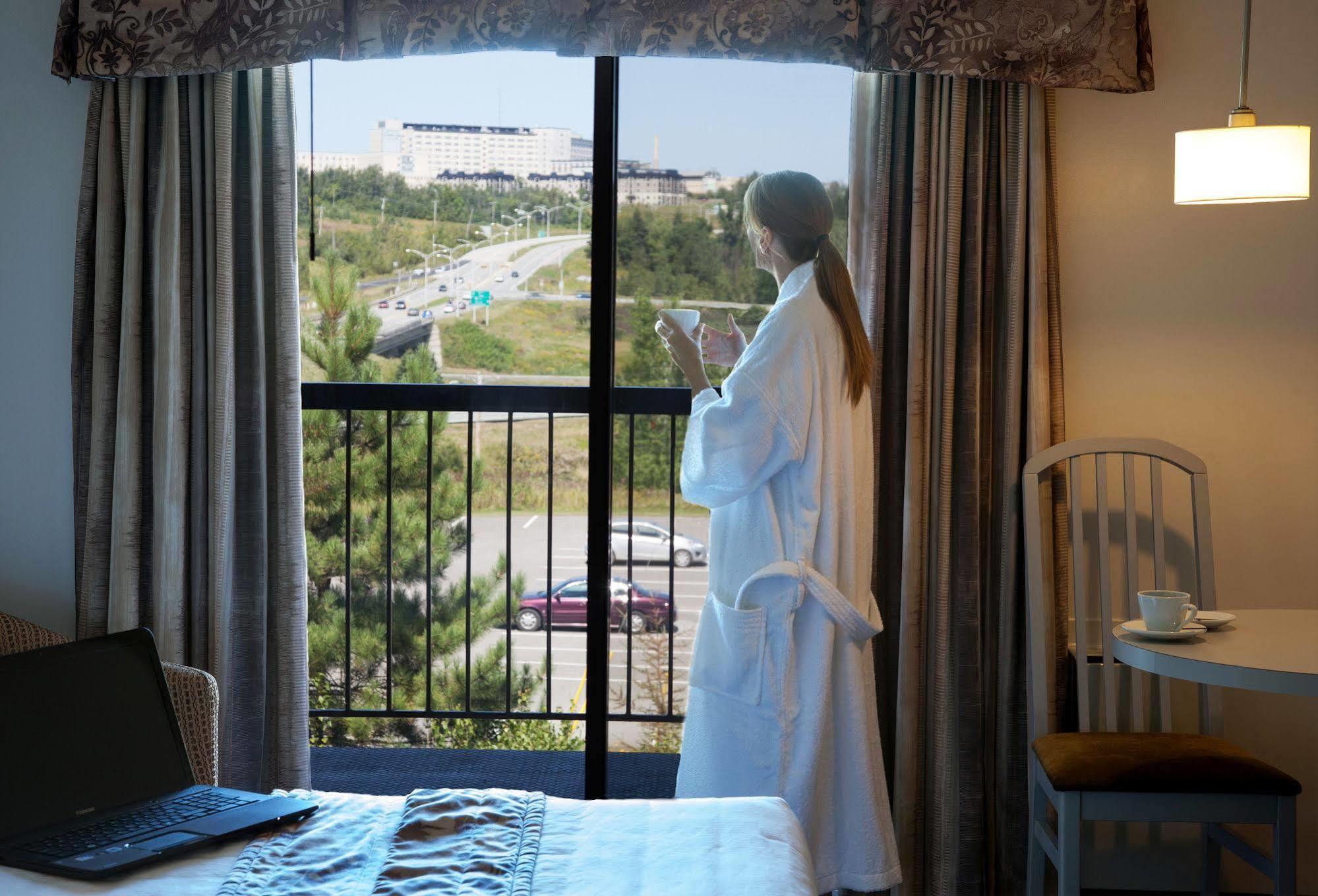 Hotel Le Floral Sherbrooke Esterno foto