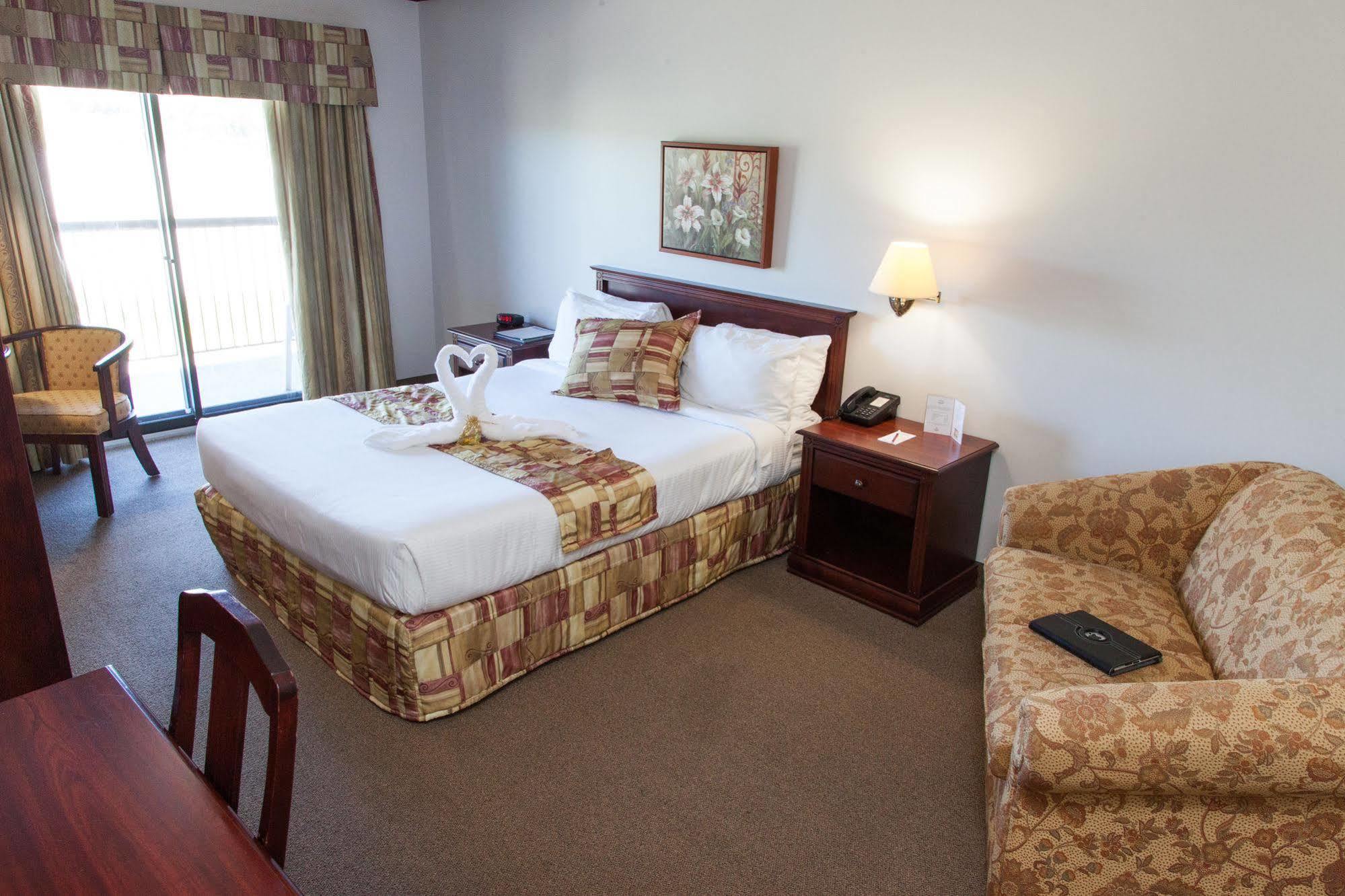 Hotel Le Floral Sherbrooke Esterno foto