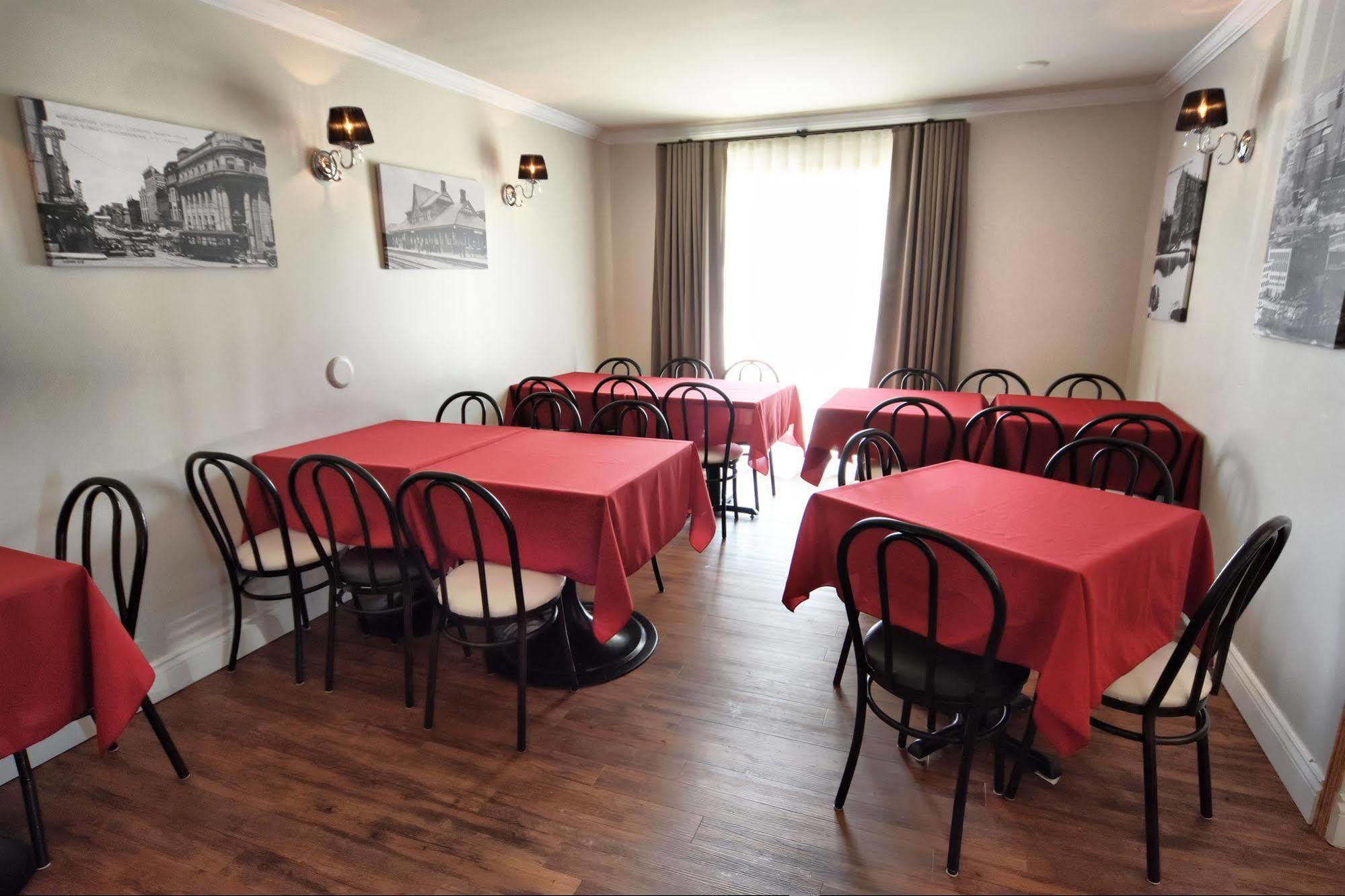 Hotel Le Floral Sherbrooke Esterno foto